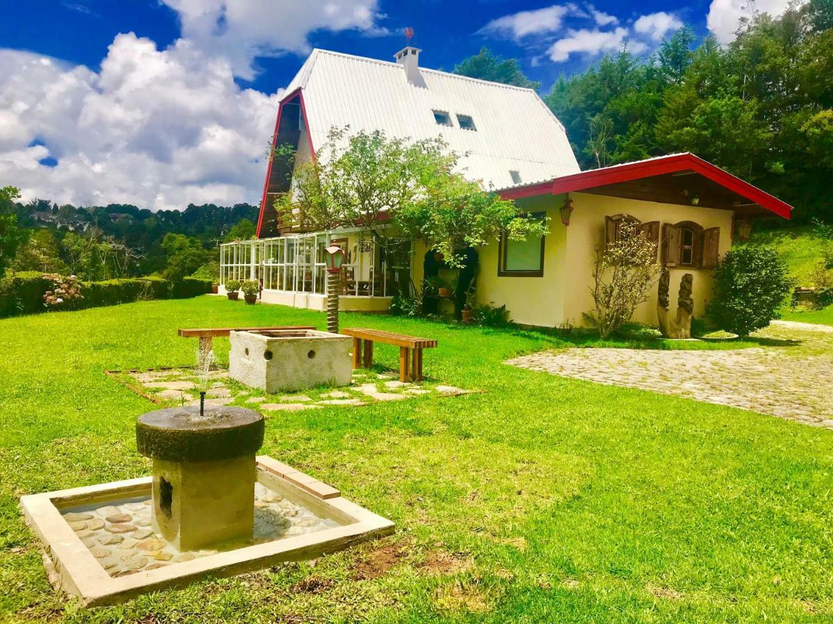 Casa de férias Casa Completa Ensolarada No Alto Do Capivari Com Vista Infinita