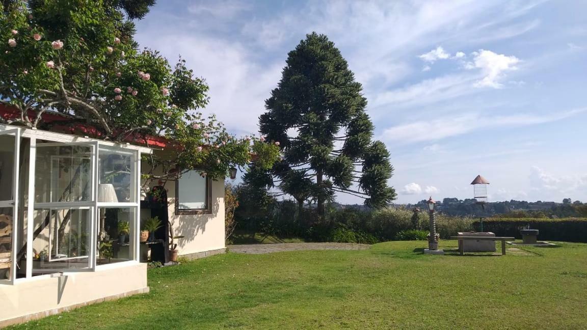 Casa Completa Ensolarada No Alto Do Capivari Com Vista Infinita *
